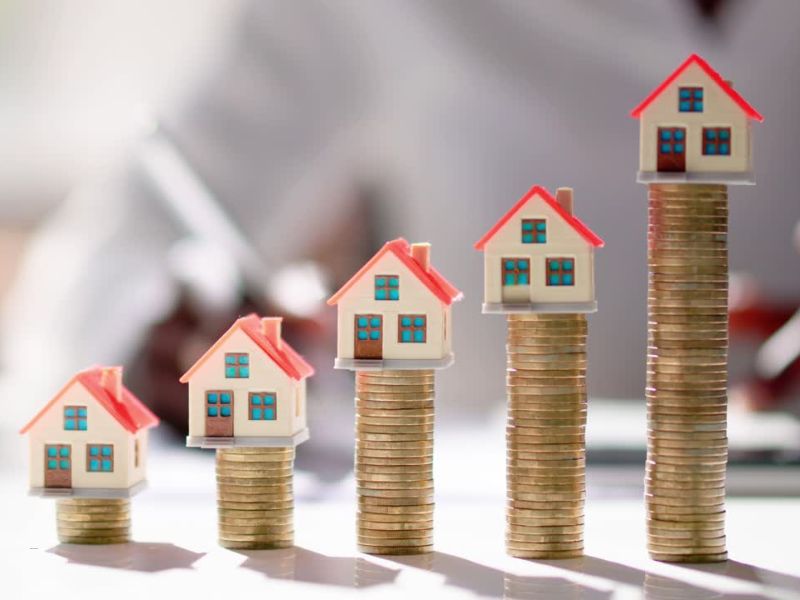 prikaz 5 kuća na različitoj sumi novčića